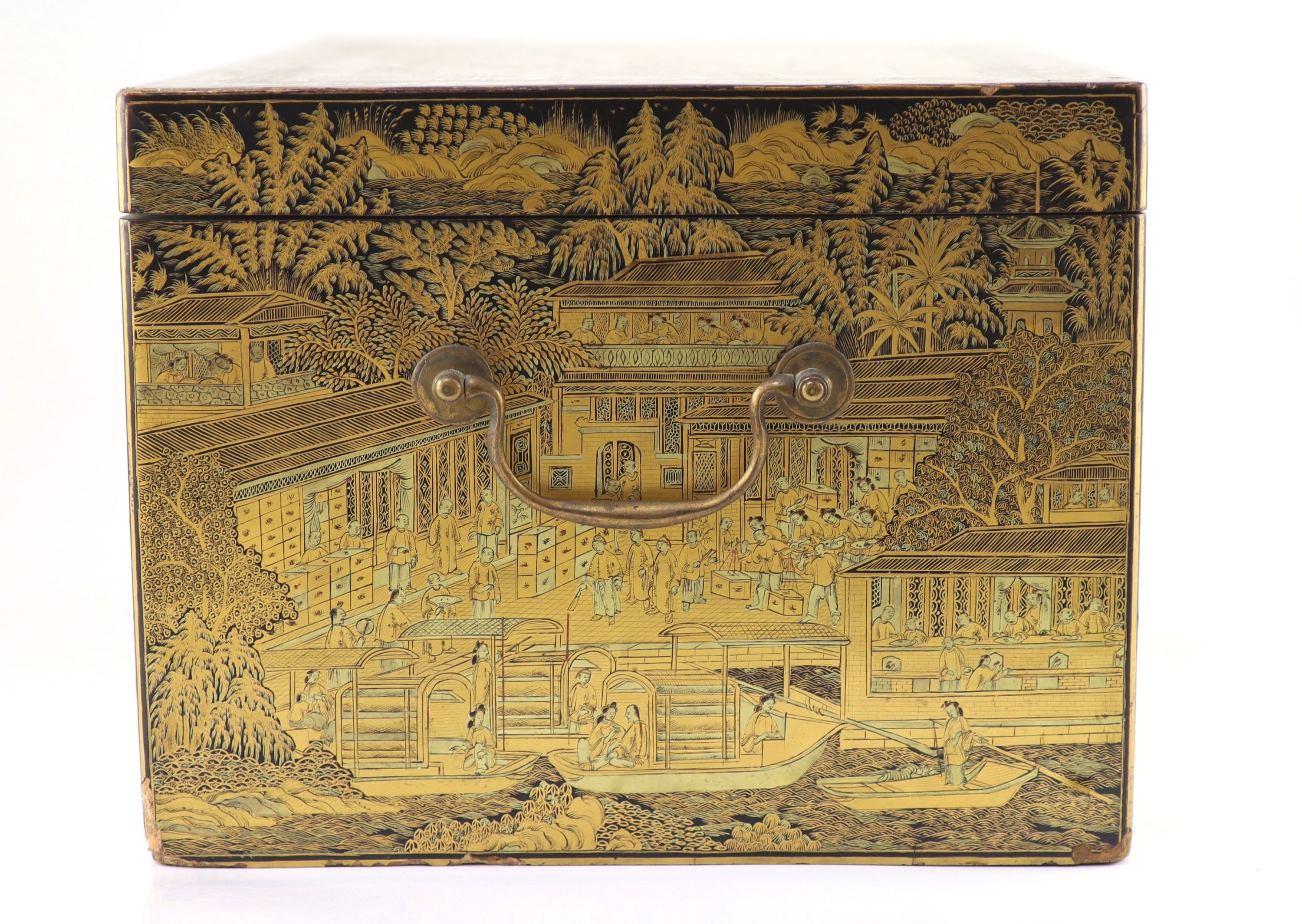 A Chinese export gilt decorated black lacquer tea chest, early 19th century, 35 cm wide, including side carrying handles